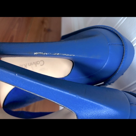 Sleek Calvin Klein heels - Picture 4 of 4